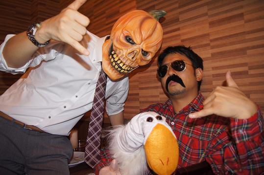 かぼちゃ男とアメリカの陽気な親父 featuring アヒル